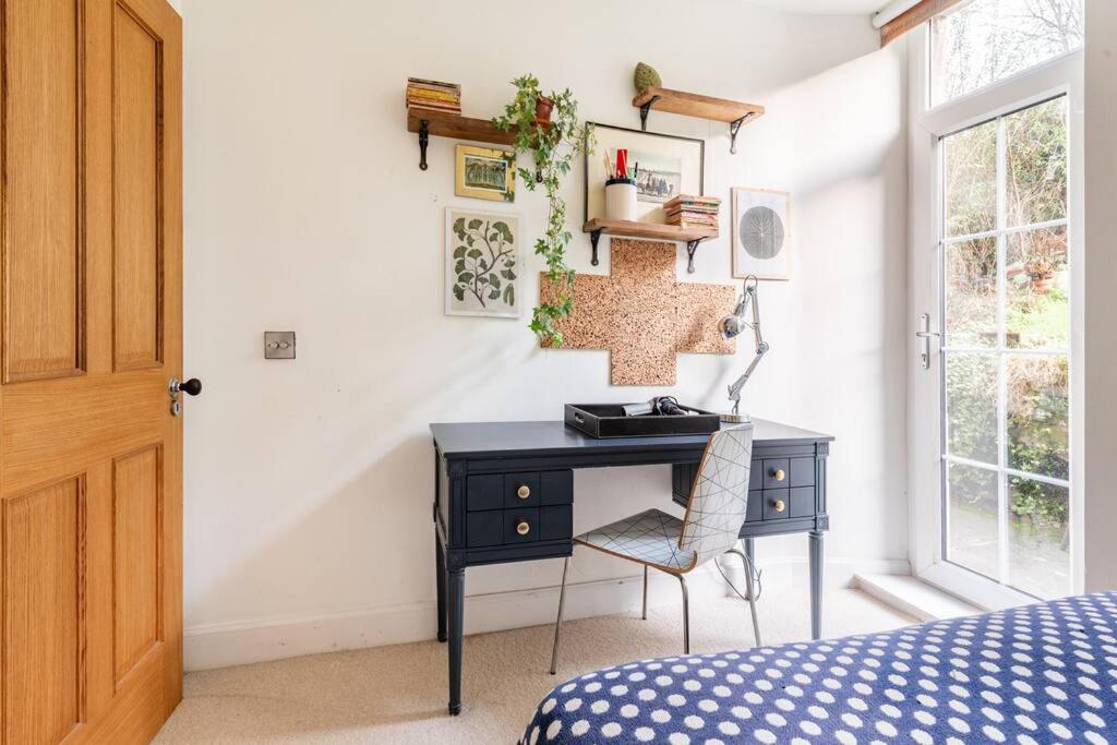 Апартаменты Holyrood Park: Lush & Arty 2 Double Bed Flat Эдинбург Экстерьер фото