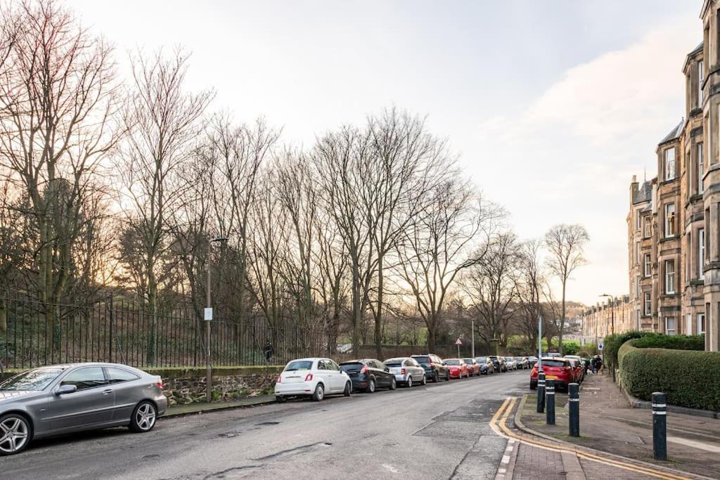 Апартаменты Holyrood Park: Lush & Arty 2 Double Bed Flat Эдинбург Экстерьер фото