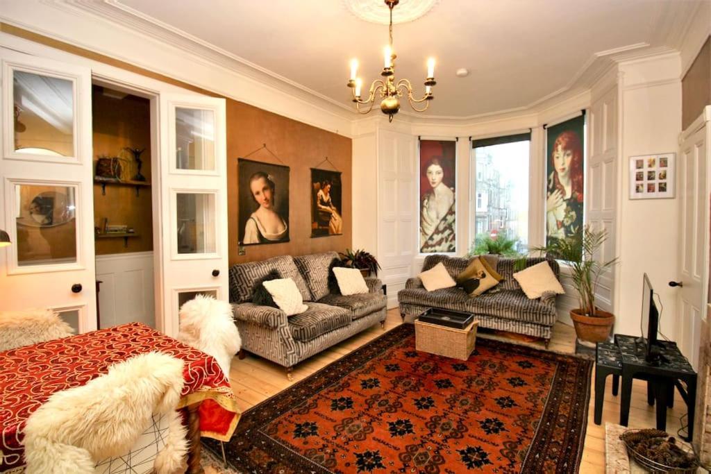 Апартаменты Holyrood Park: Lush & Arty 2 Double Bed Flat Эдинбург Экстерьер фото