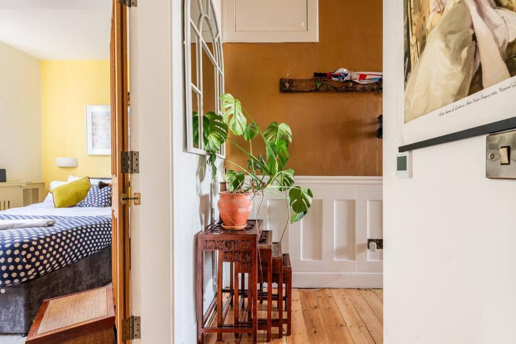 Апартаменты Holyrood Park: Lush & Arty 2 Double Bed Flat Эдинбург Экстерьер фото